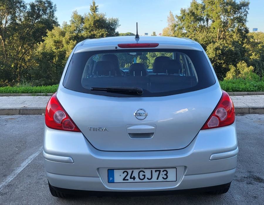 NISSAN TIIDA 